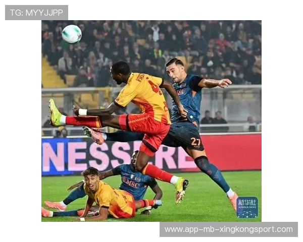 意甲战术工匠成为媒体宠儿，指挥比赛节奏如行云流水