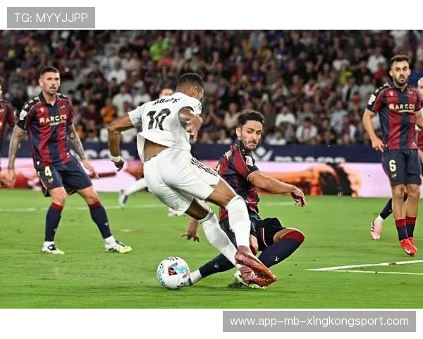 姆巴佩爆射得分带动全队状态，巴黎轻取比赛